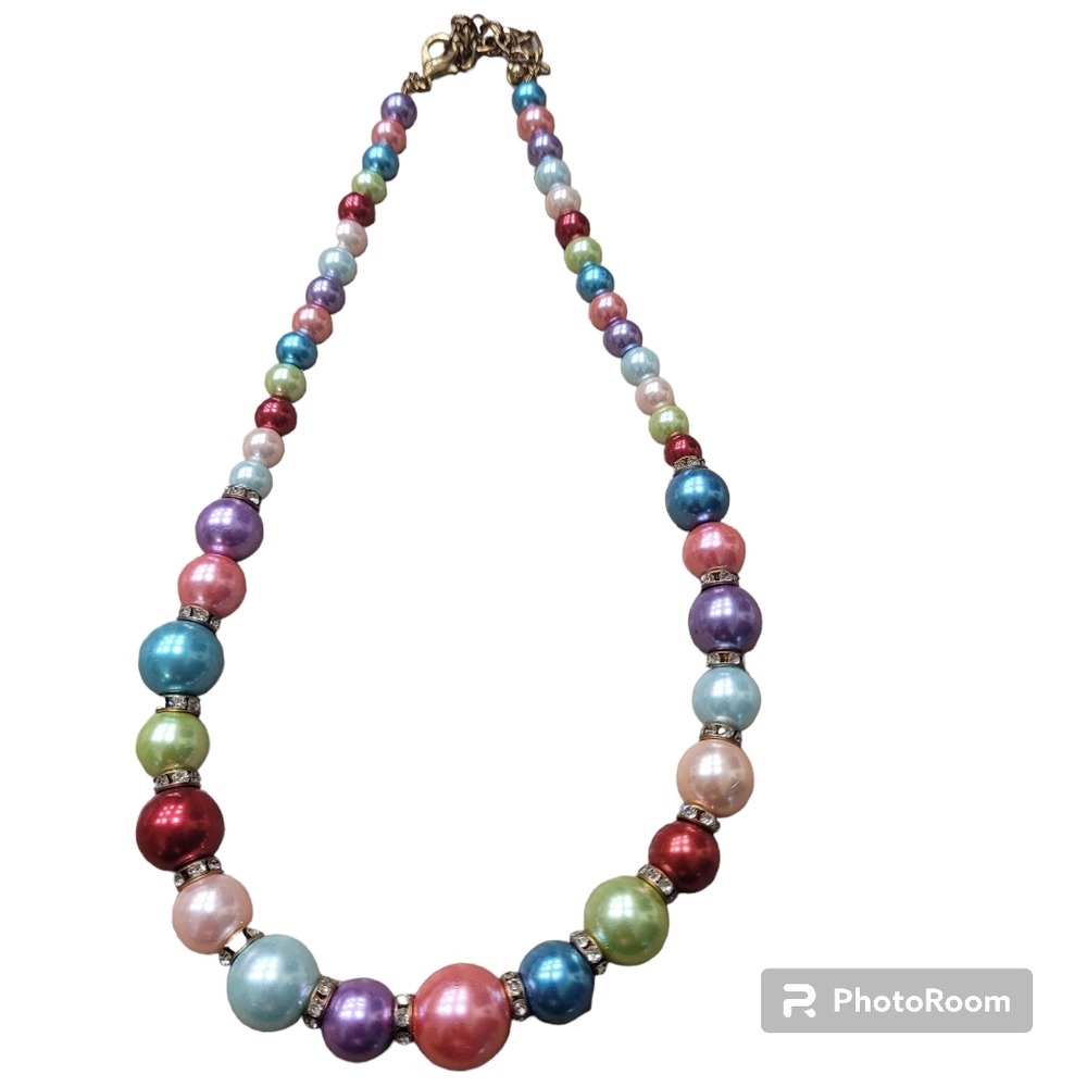 Multicolor red, pink, purple,  green, and blue pearl necklace. Crystal s…
